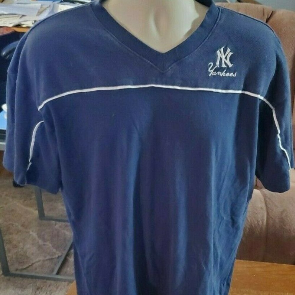 NY Yankees Blue & White Pull over V Neck Shirt